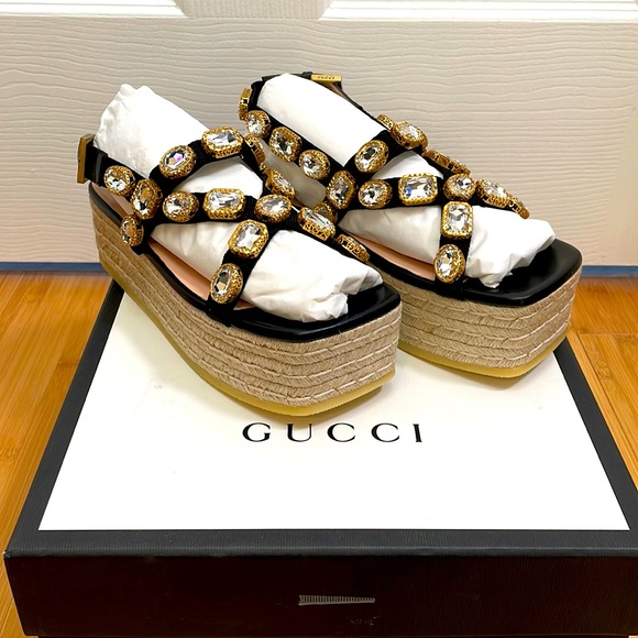 Gucci Crystal Sandals - Picture 2 of 12